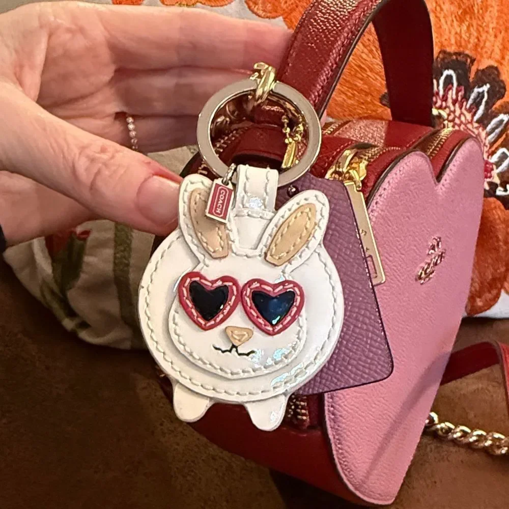 COACH MINK BUNNY VINTAGE HEART SUNGLASSES STACKED LEATHER MINI HANGTAG RARE LNC